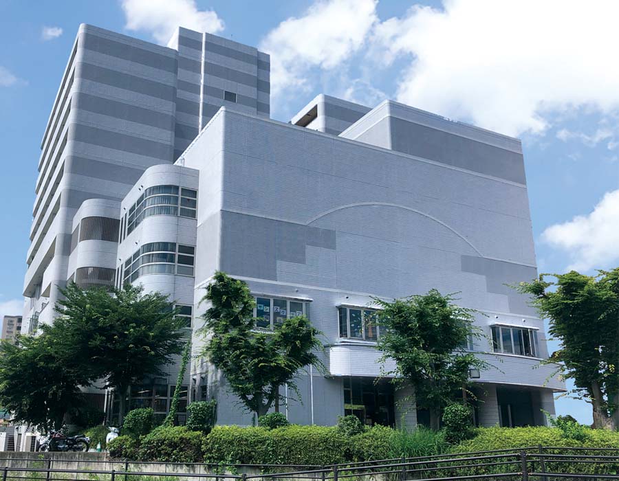 東広島市民文化センター外観