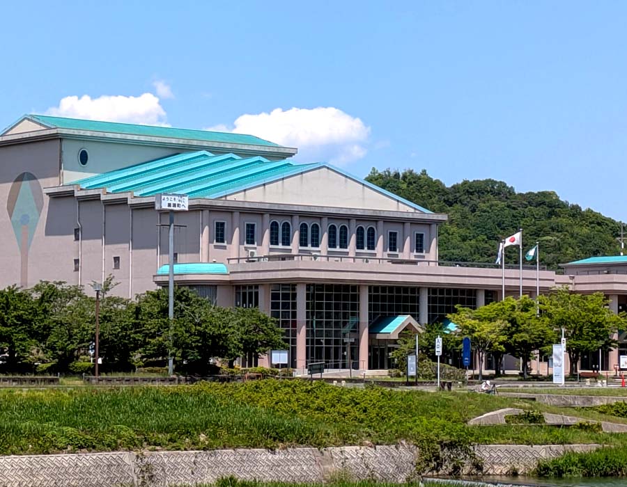 黒瀬生涯学習センター外観