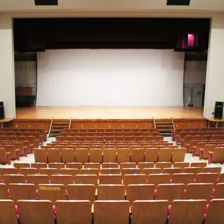 豊栄生涯学習センターアゼイリアホールの舞台の写真